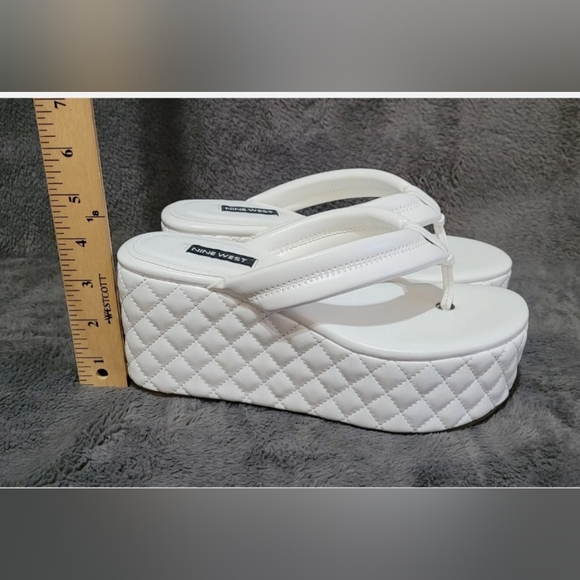 Nine West Newya White Slip On Rounded Open Toe Platform Wedge Sandal Size 7M - Picture 4 of 11
